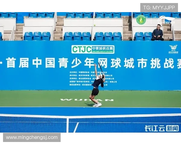 武汉网球队的耐力之道:揭秘网球背后的训练与坚持 武汉网球队的耐力之道:揭秘网球背后的训练与坚持