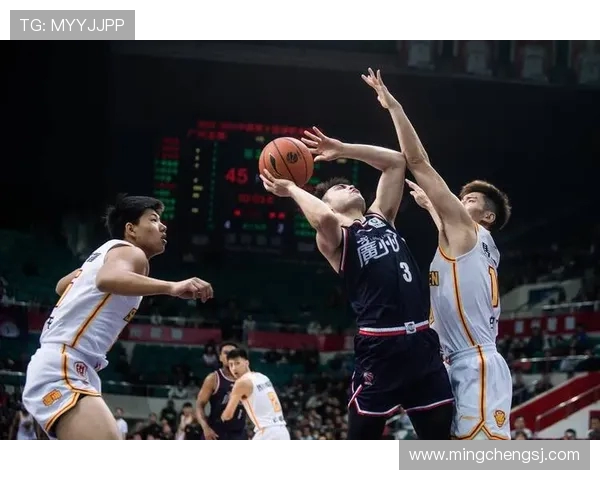 深圳篮球队比赛经验分析与数据表现探讨 深圳篮球队比赛经验分析与数据表现探讨