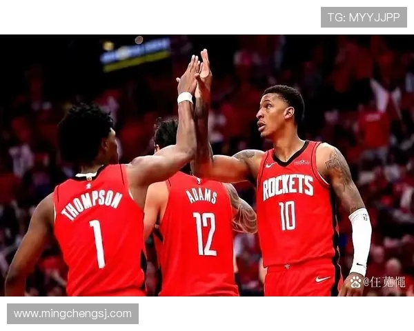 2017年火箭与雷霆季后赛对决回顾及精彩瞬间分析