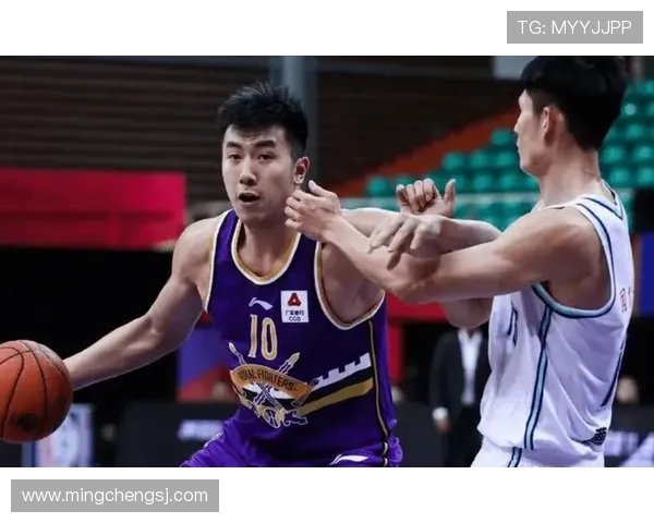 邹雨宸:从青年才俊到篮球明星的成长之路与未来展望 邹雨宸:从青年才俊到篮球明星的成长之路与未来展望