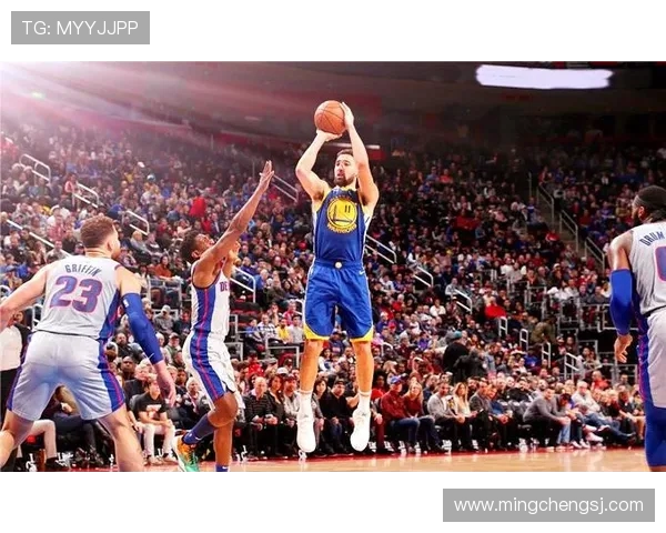 重庆篮球队在精英赛中以58分稳居积分榜首位，展现强劲实力