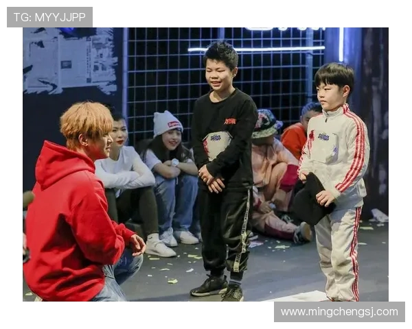 街舞之路：杭州街舞队成长历程的真实记录与感人故事